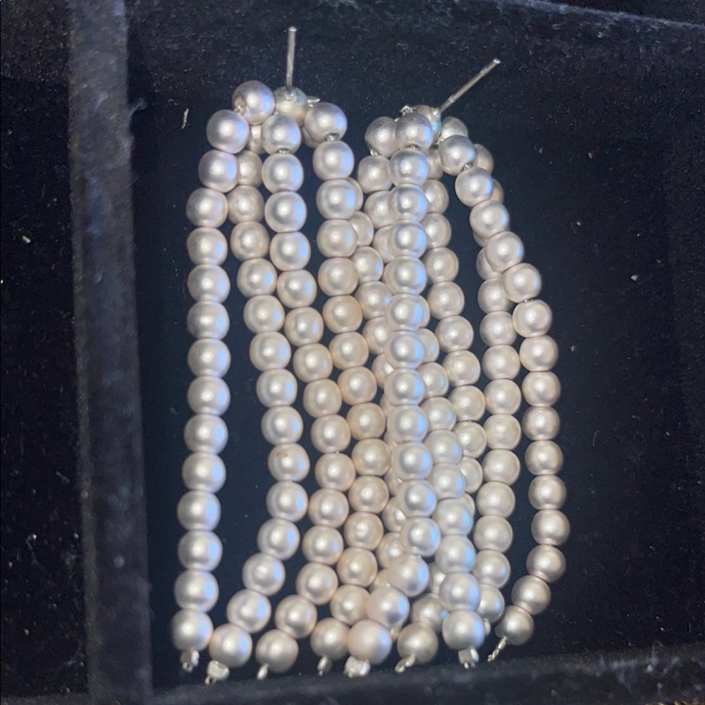 SOLD❌ Silver Pearl Drop Earrings